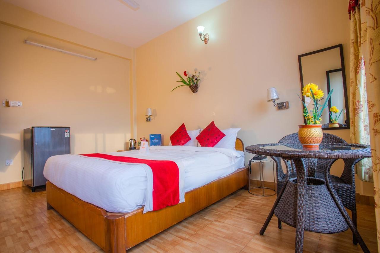 Silver Sky Hotel Pokhara Kültér fotó