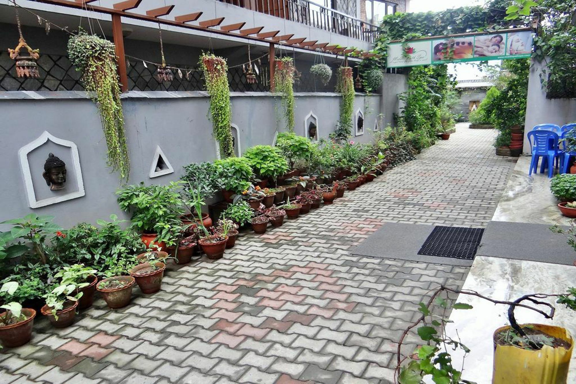 Silver Sky Hotel Pokhara Kültér fotó